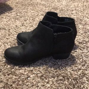 6.5 black bootie